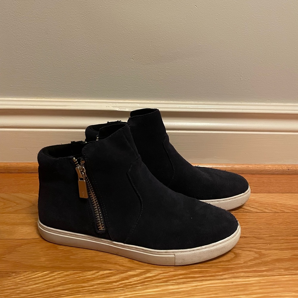 Navy booties with Silver zipper